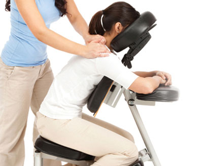 MASAJE EN SILLA ERGONOM�TRICA